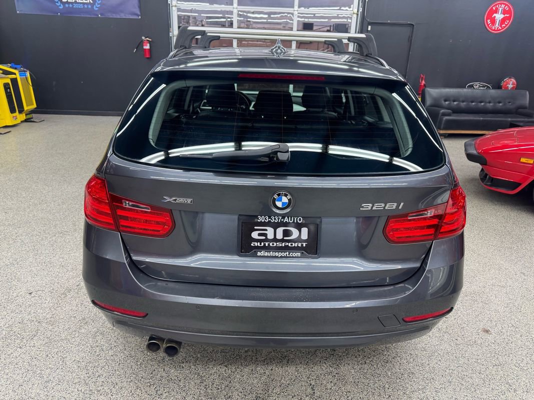 Used 2014 BMW 328i xDrive Wagon AWD/4WD image 4