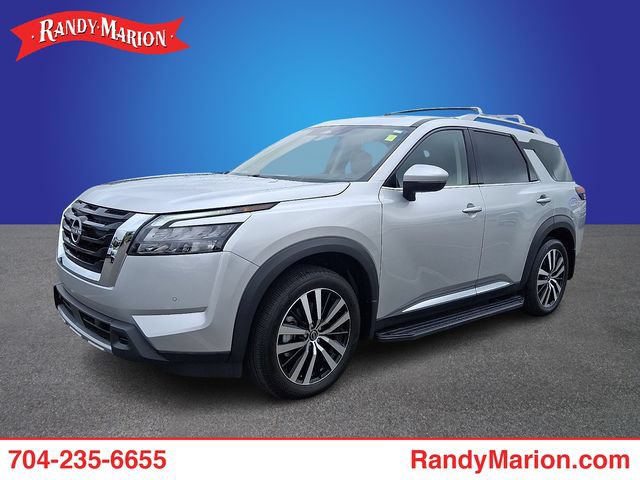 Used 2025 Nissan Pathfinder Platinum w/ Cargo Package FWD image 1