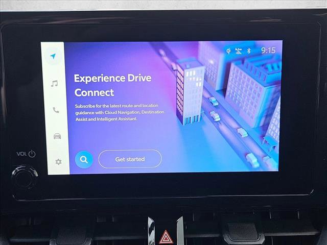 Used 2025 Toyota Corolla Cross LE image 13