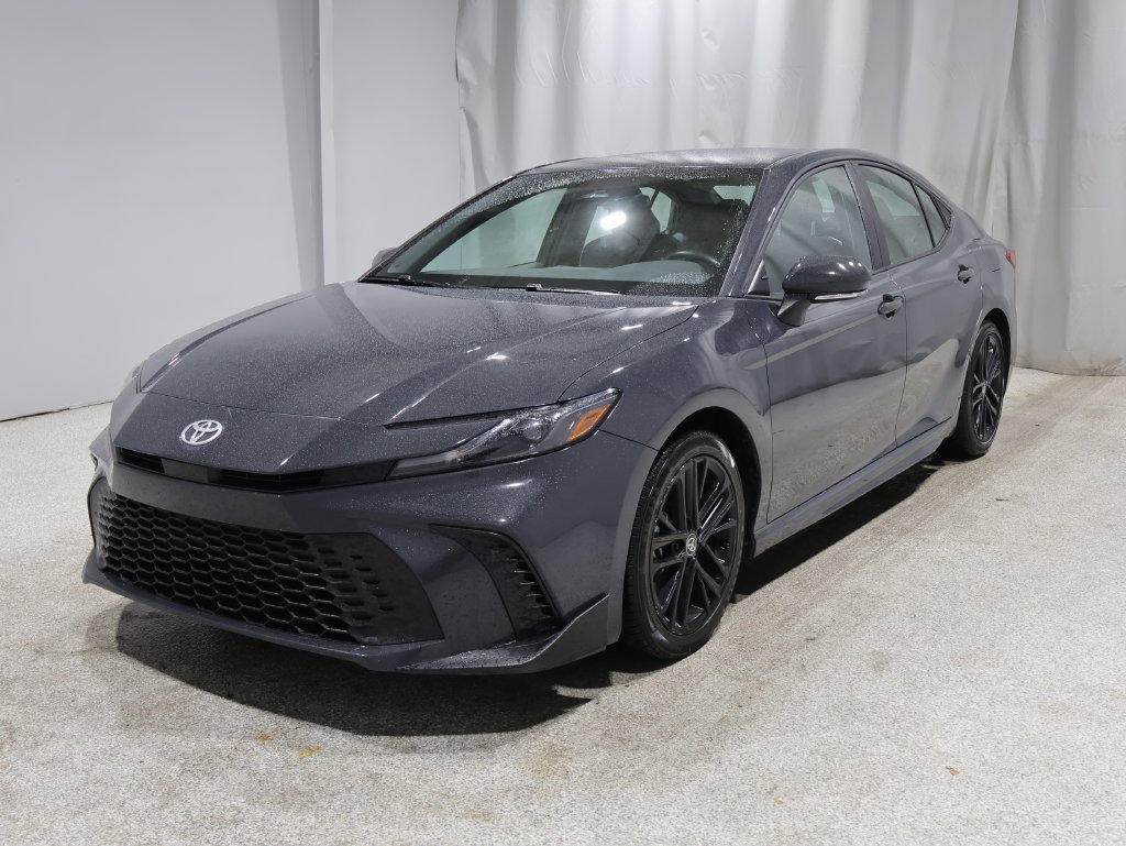 Used 2025 Toyota Camry SE FWD image 6