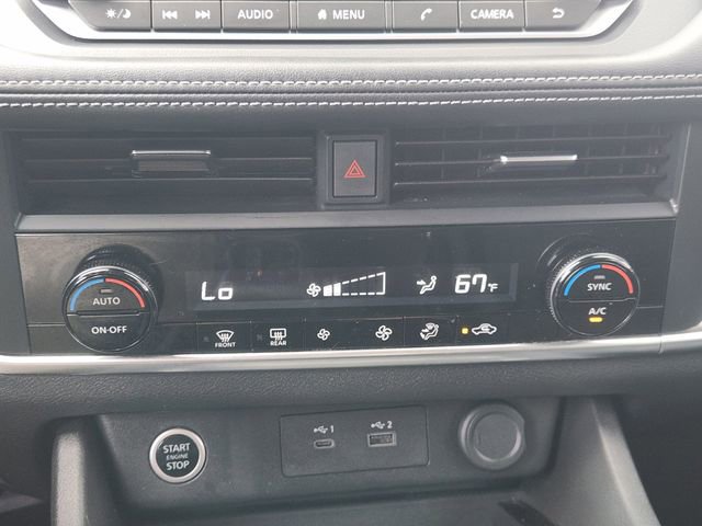 Used 2023 Nissan Rogue SV FWD image 15