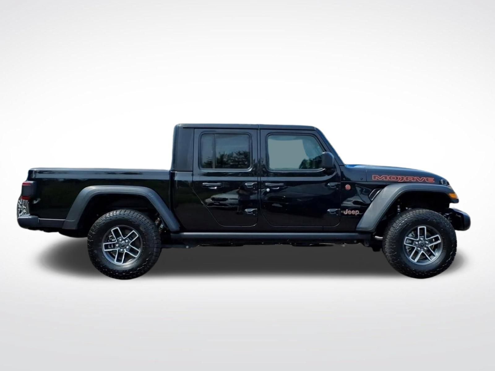 Used 2026 Jeep Gladiator Mojave AWD/4WD image 7