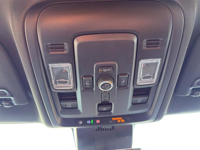 New 2025 Chevrolet Tahoe High Country w/ Sun And Tow Package image 30