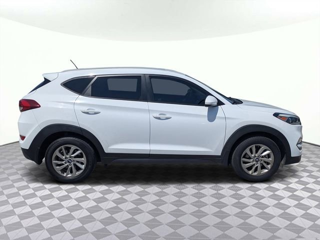 Used 2016 Hyundai Tucson SE w/ Option Group 02 image 2
