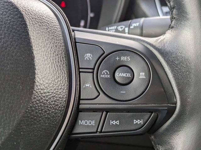 Used 2025 Toyota Corolla SE w/ SE Premium Package FWD image 26
