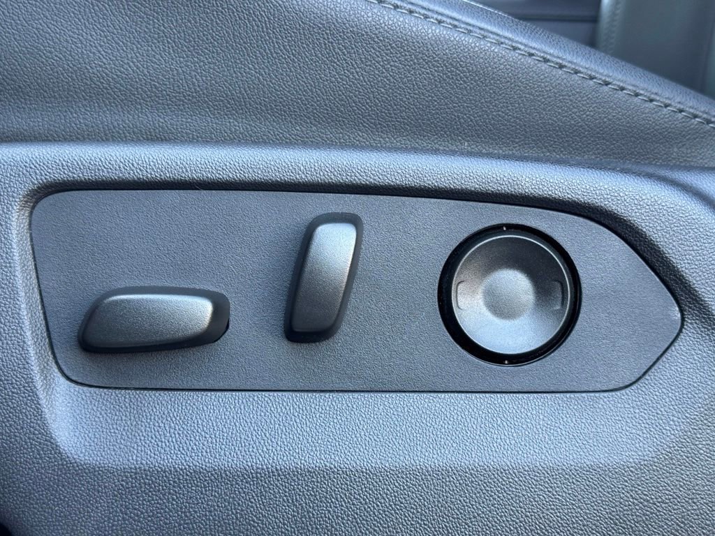 Used 2026 GMC Sierra 2500 SLT w/ SLT Premium Package image 20