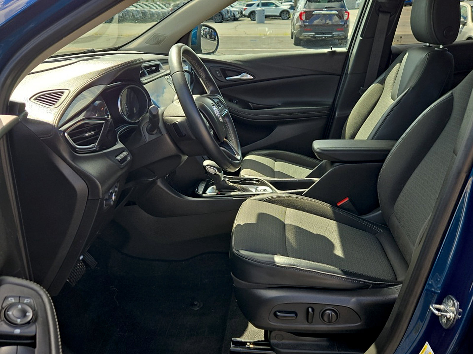 Used 2021 Buick Encore GX Select FWD image 11