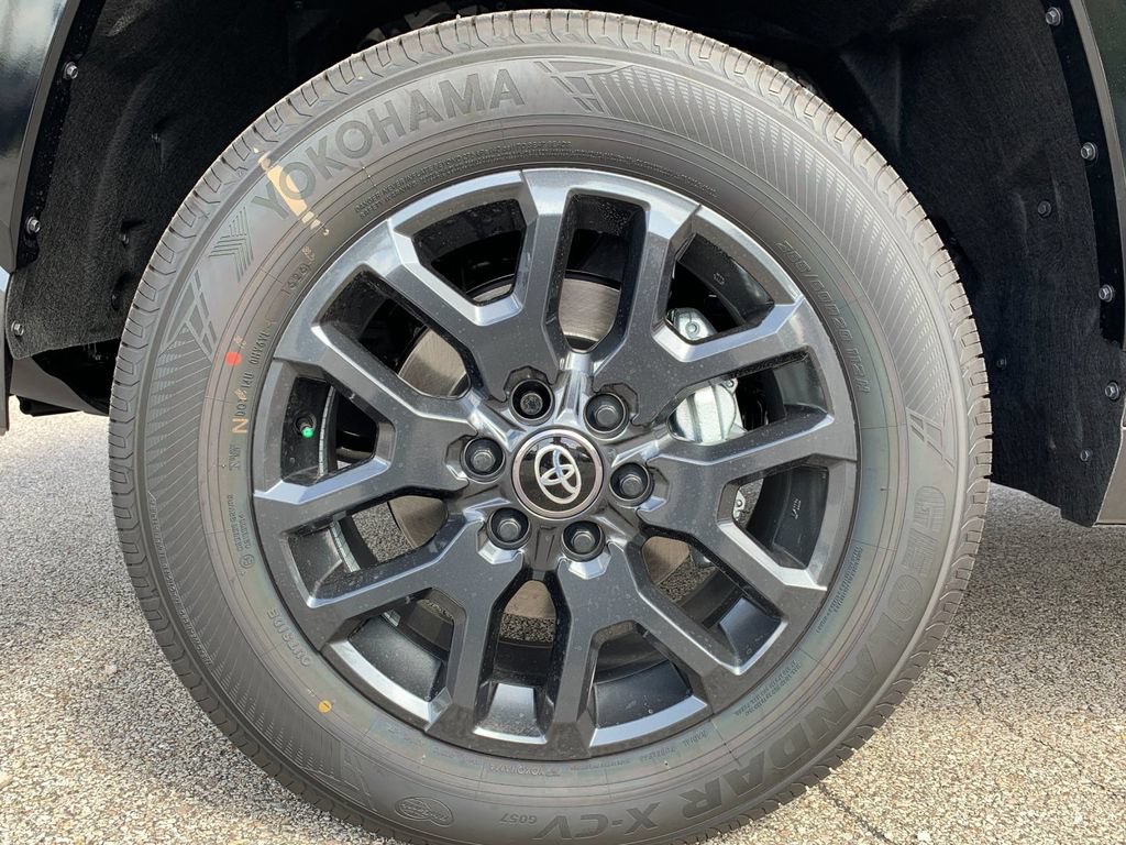 New 2026 Toyota Tundra Platinum AWD/4WD image 31