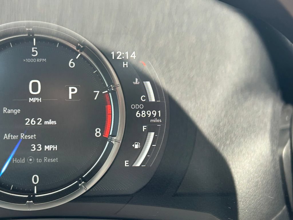 Used 2023 Lexus IS 500 RWD image 34