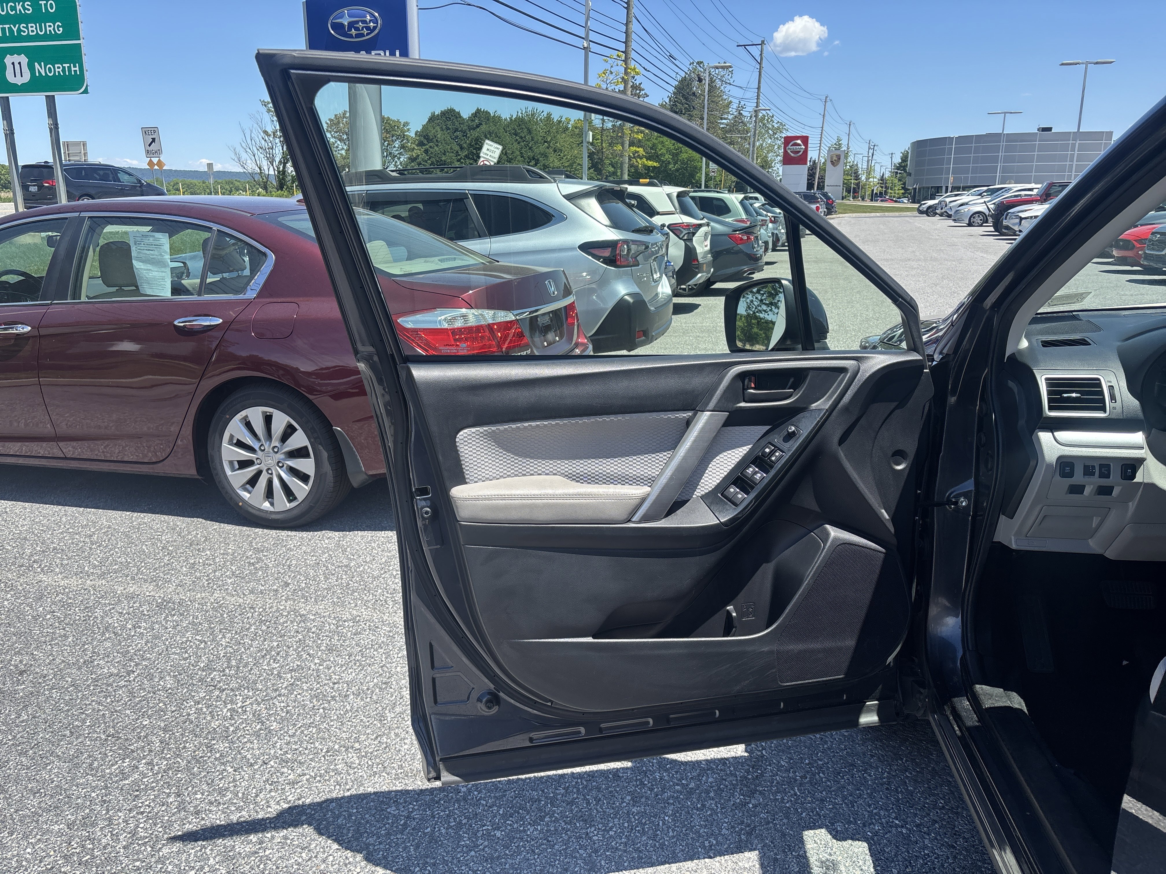 Used 2018 Subaru Forester 2.5i Premium AWD/4WD image 26
