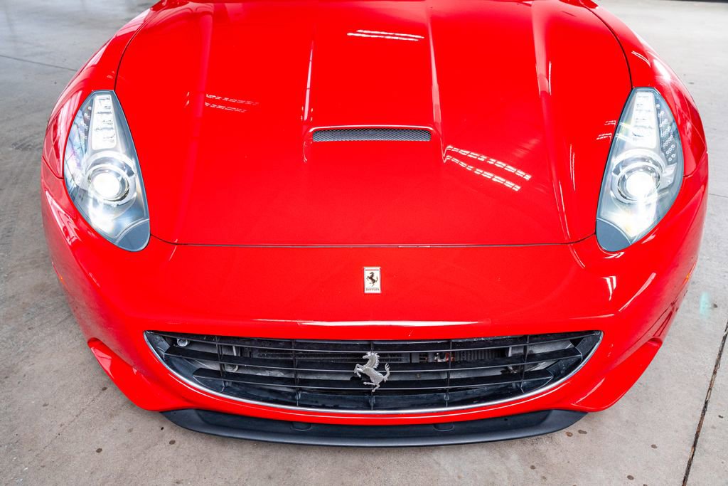Used 2010 Ferrari California image 17
