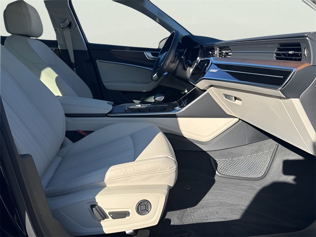 Used 2025 Audi A6 Premium Plus image 20