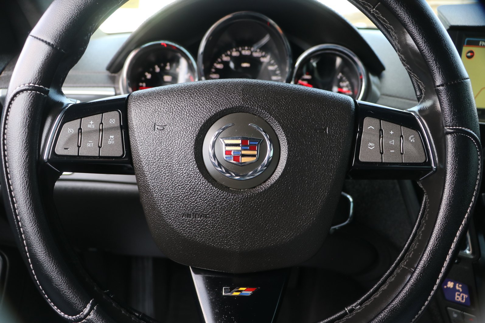 Used 2014 Cadillac CTS V RWD image 16