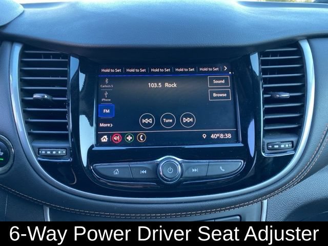 Used 2020 Chevrolet Trax LT w/ LT Convenience Package AWD/4WD image 13