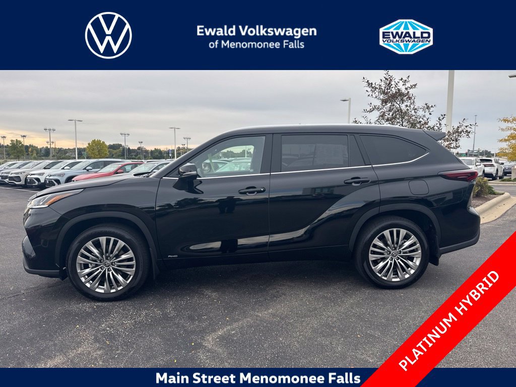 Used 2026 Toyota Highlander Platinum AWD/4WD image 4