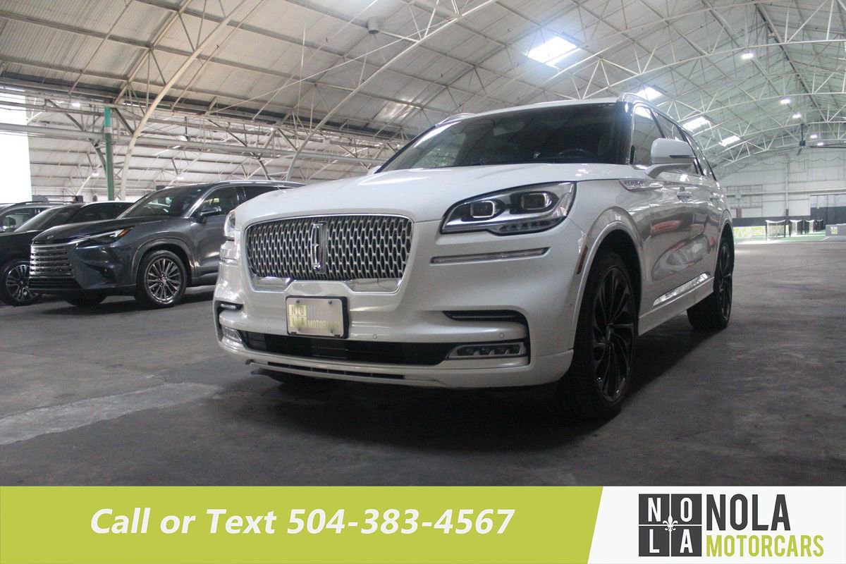 Used 2022 Lincoln Aviator Reserve w/ Equipment Group 201A AWD/4WD image 2