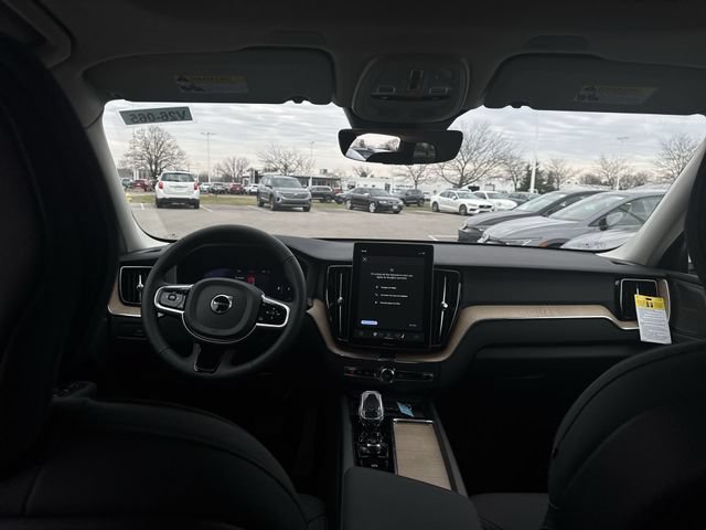 New 2026 Volvo XC60 B5 Plus w/ Protection Package Premier AWD/4WD image 20
