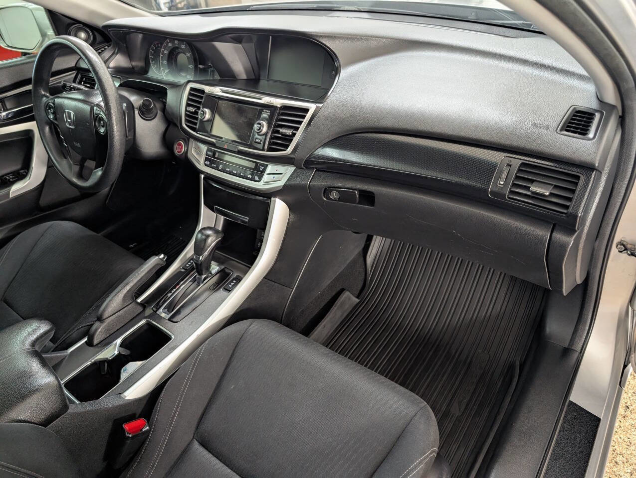 Used 2014 Honda Accord EX image 16