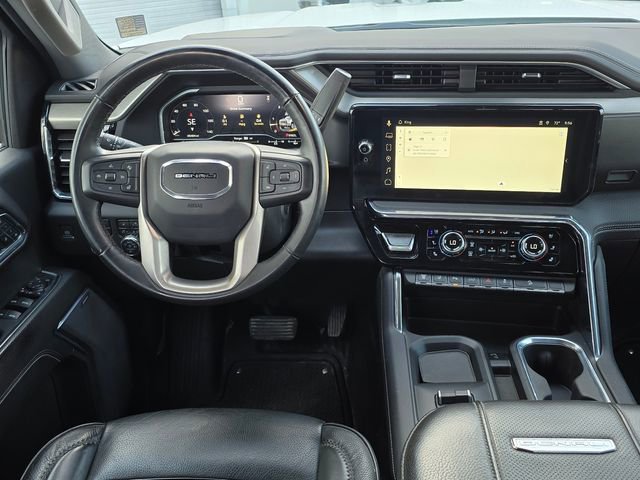 Used 2024 GMC Sierra 2500 Denali w/ Denali Reserve Package AWD/4WD image 11