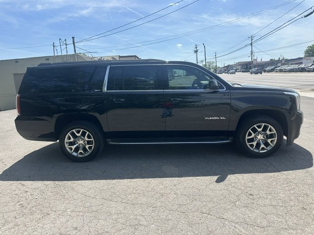 Used 2019 GMC Yukon XL SLT w/ Open Road Package RWD image 4