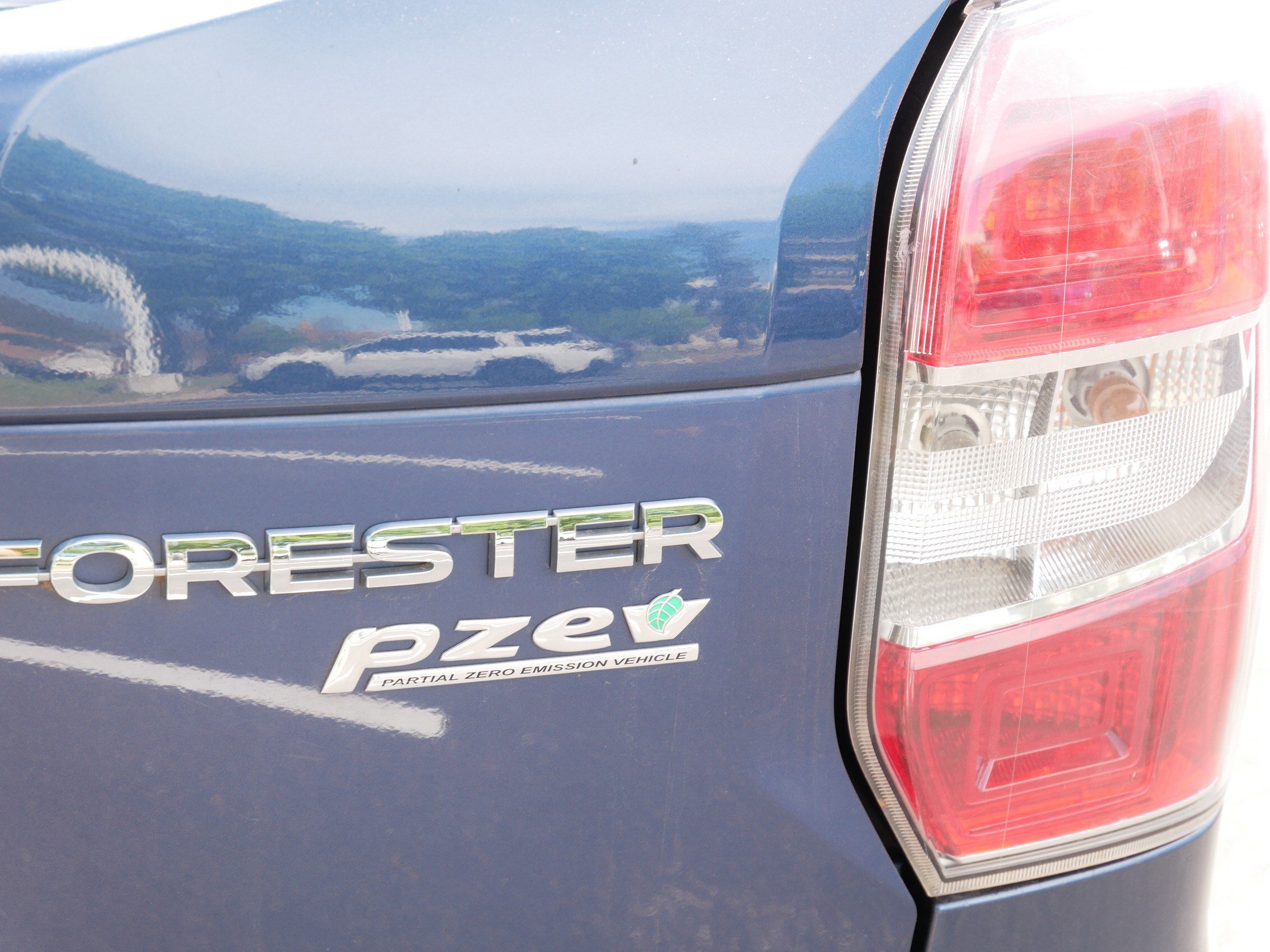 Used 2014 Subaru Forester 2.5i w/ Popular Package #1 AWD/4WD image 17