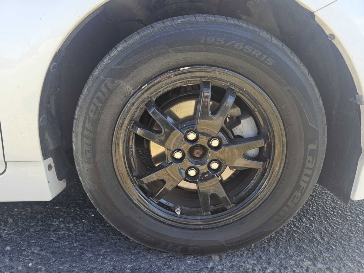Used 2015 Toyota Prius Two FWD image 40