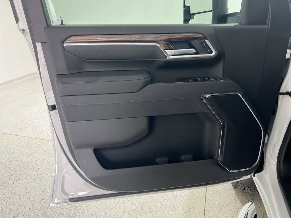 New 2026 Chevrolet Silverado 2500 LT w/ Z71 Chrome Sport Edition image 19