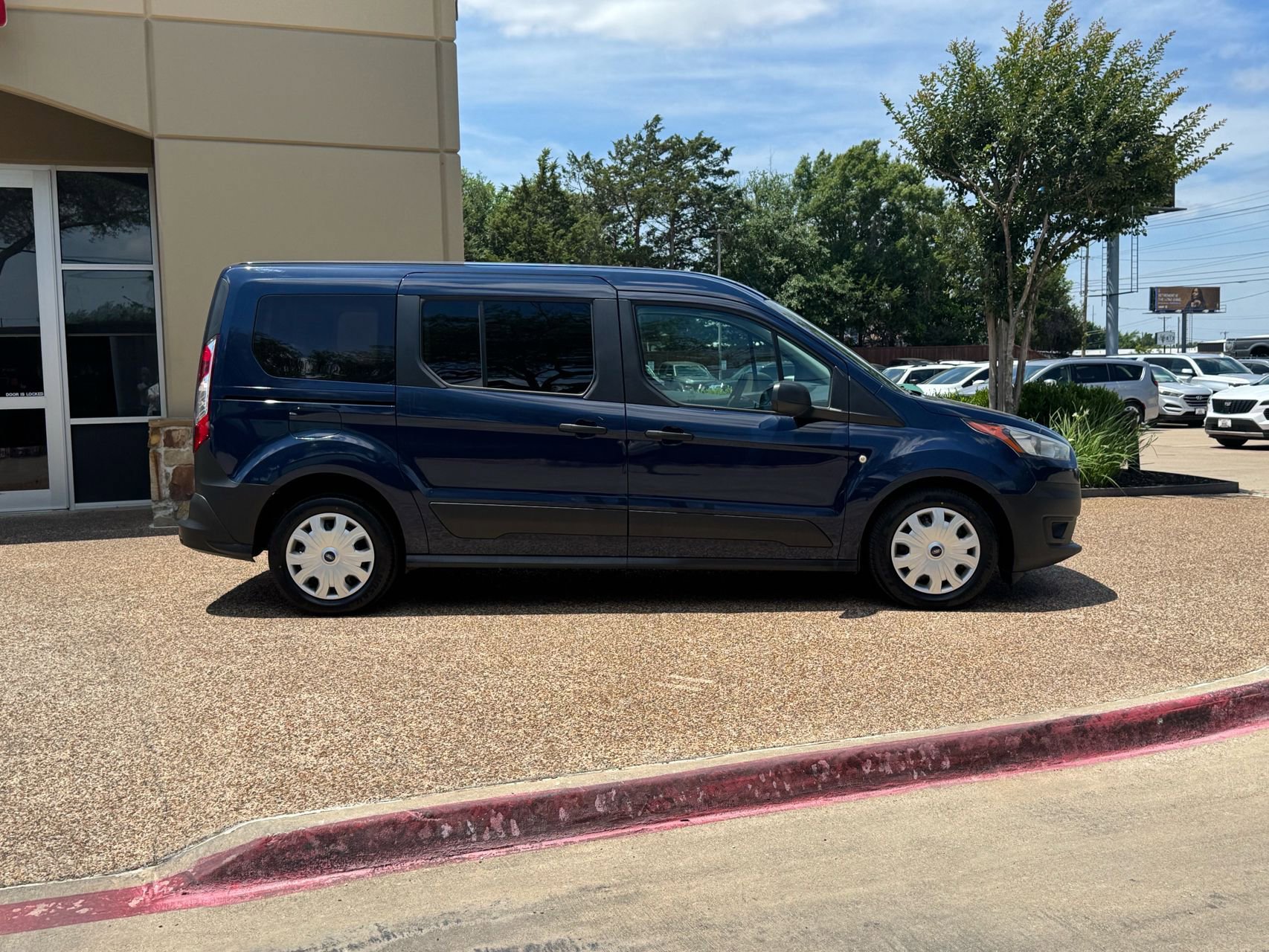 Used 2021 Ford Transit Connect XL FWD image 7