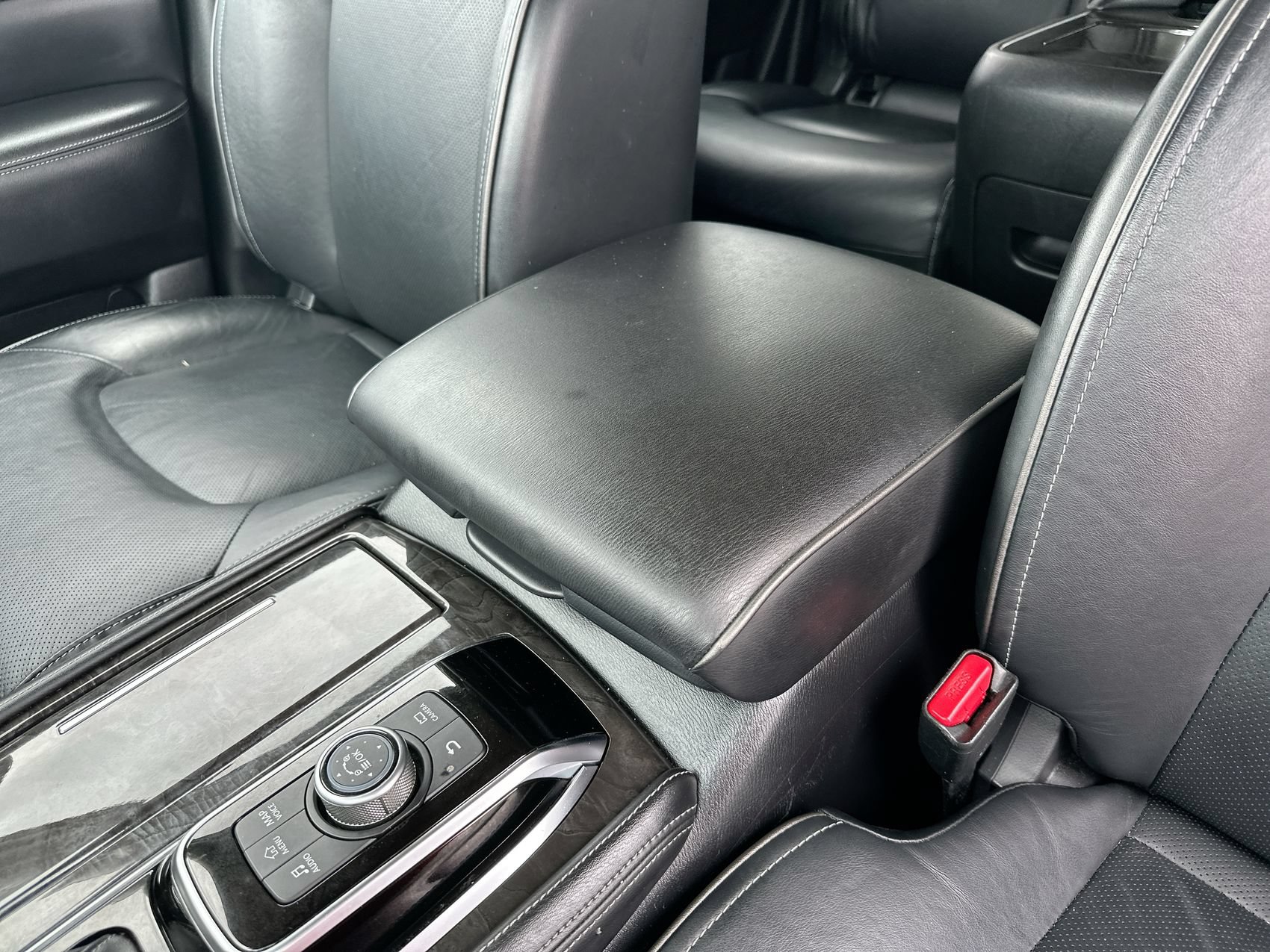 Used 2024 INFINITI QX80 Luxe RWD image 22