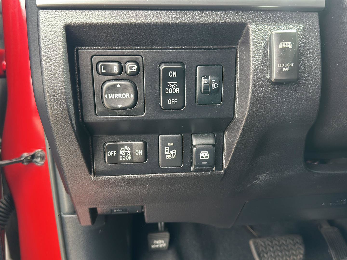 Used 2015 Toyota Tundra Platinum AWD/4WD image 16