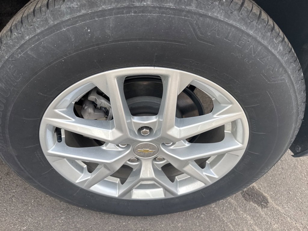 Used 2024 Chevrolet Equinox LT image 35