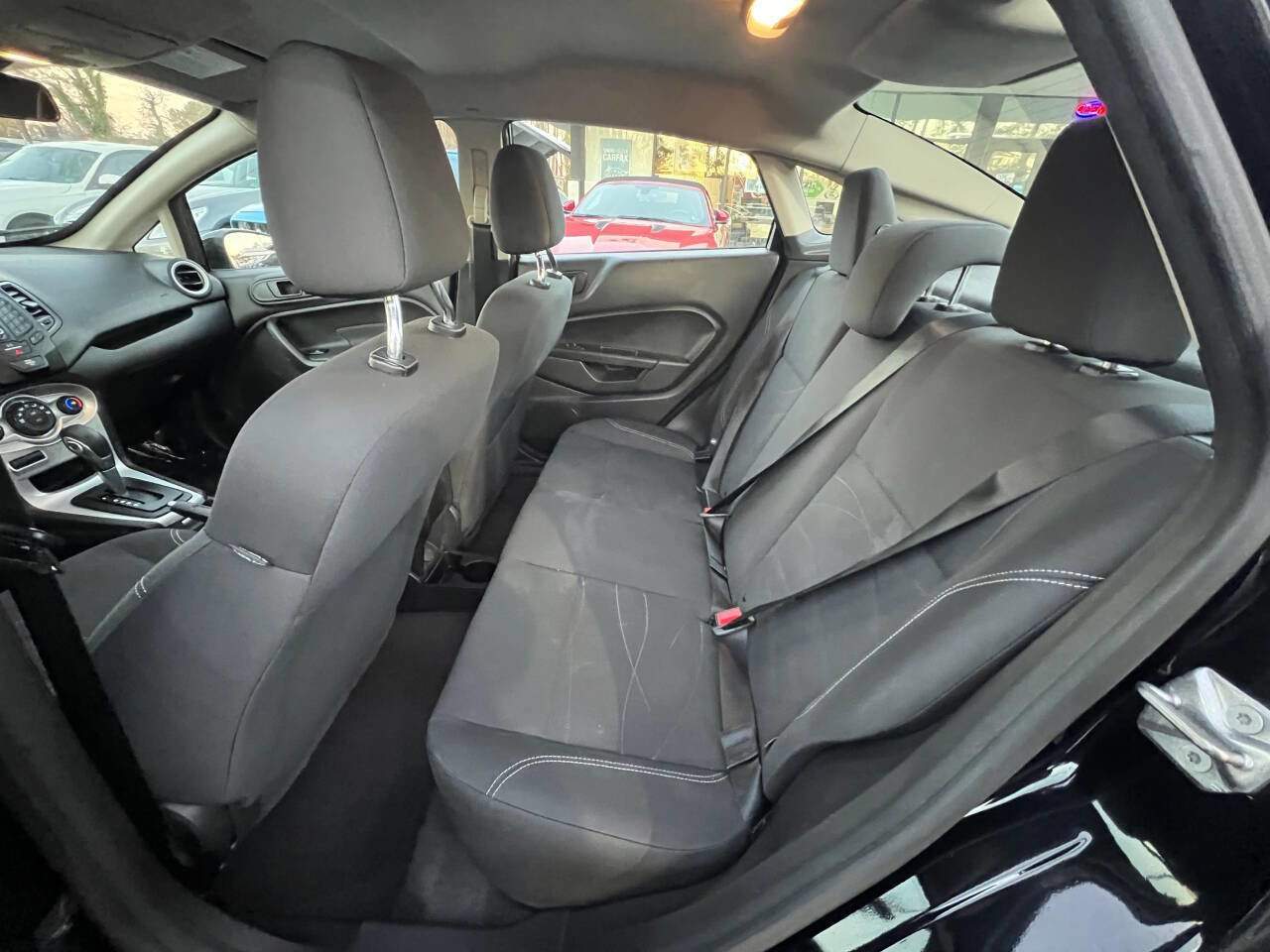 Used 2019 Ford Fiesta SE FWD image 8