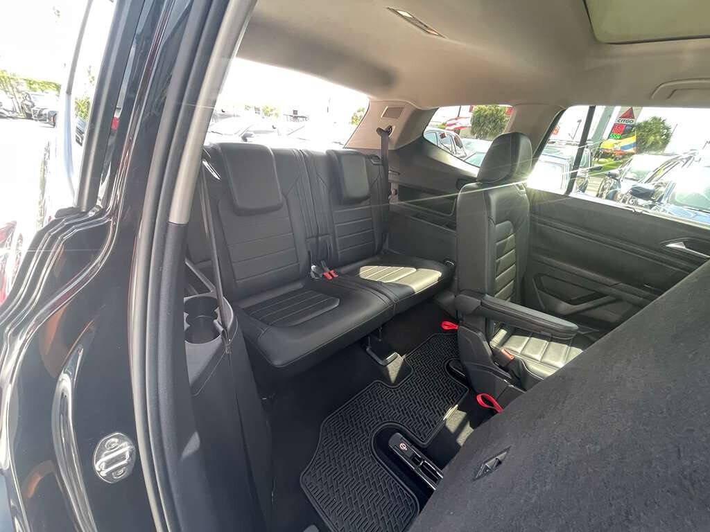 Used 2020 Volkswagen Atlas SEL R-Line AWD/4WD image 13