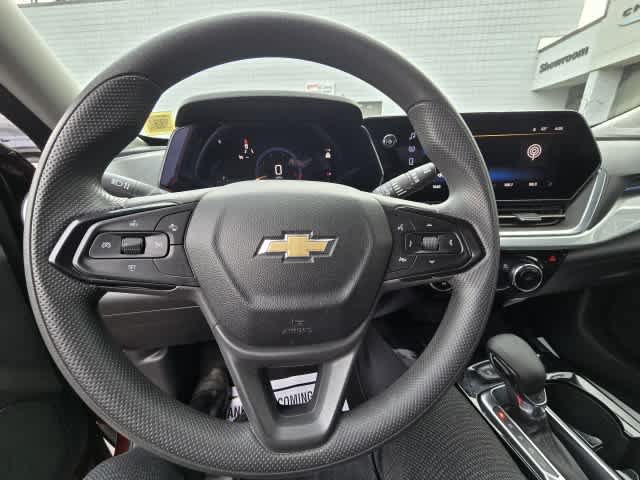 Used 2024 Chevrolet Trax LT FWD image 20