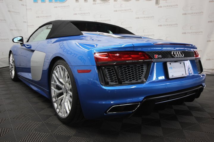 Used 2018 Audi R8 V10 image 6