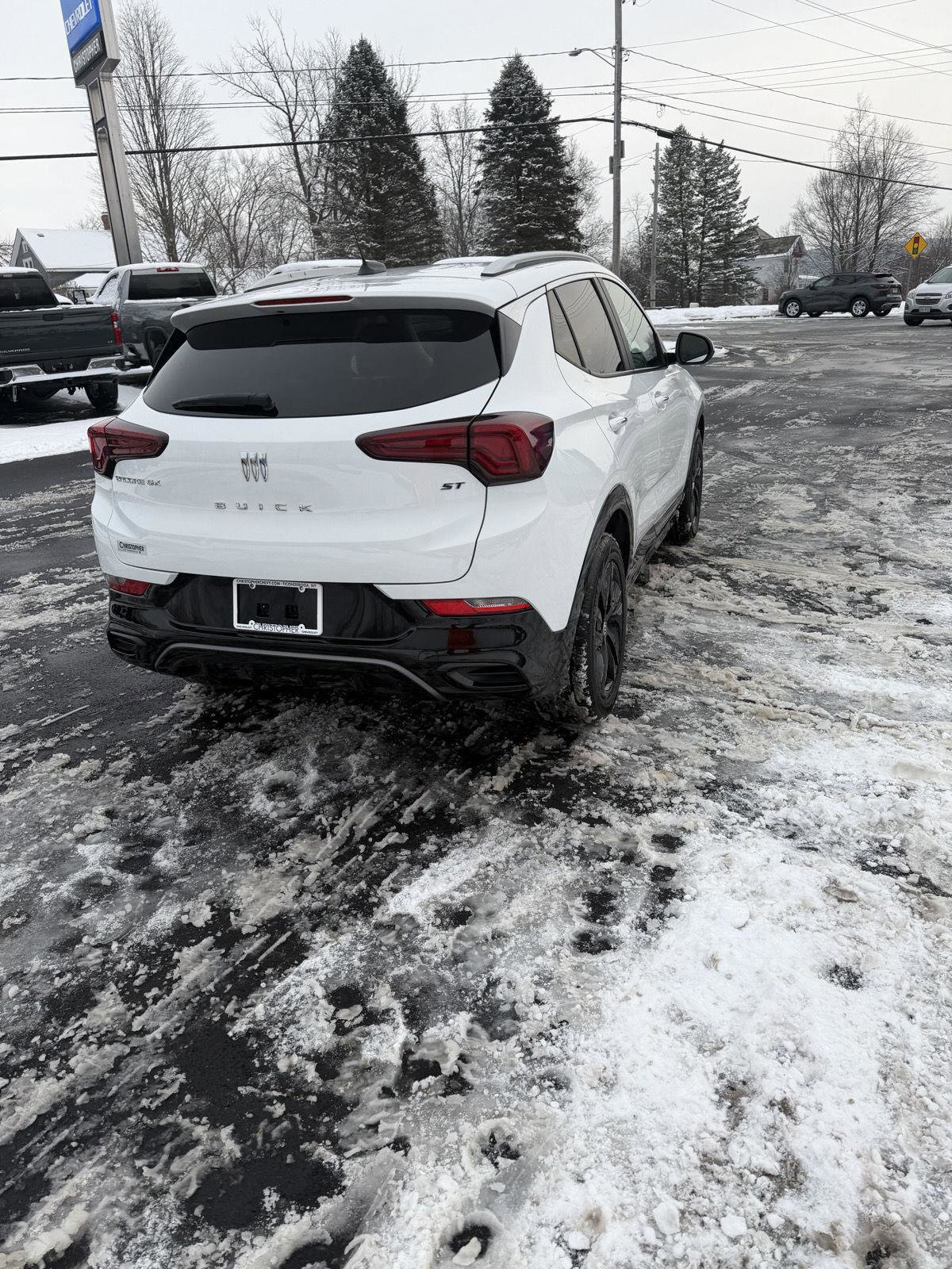 Used 2024 Buick Encore GX Sport Touring w/ Comfort Package image 5