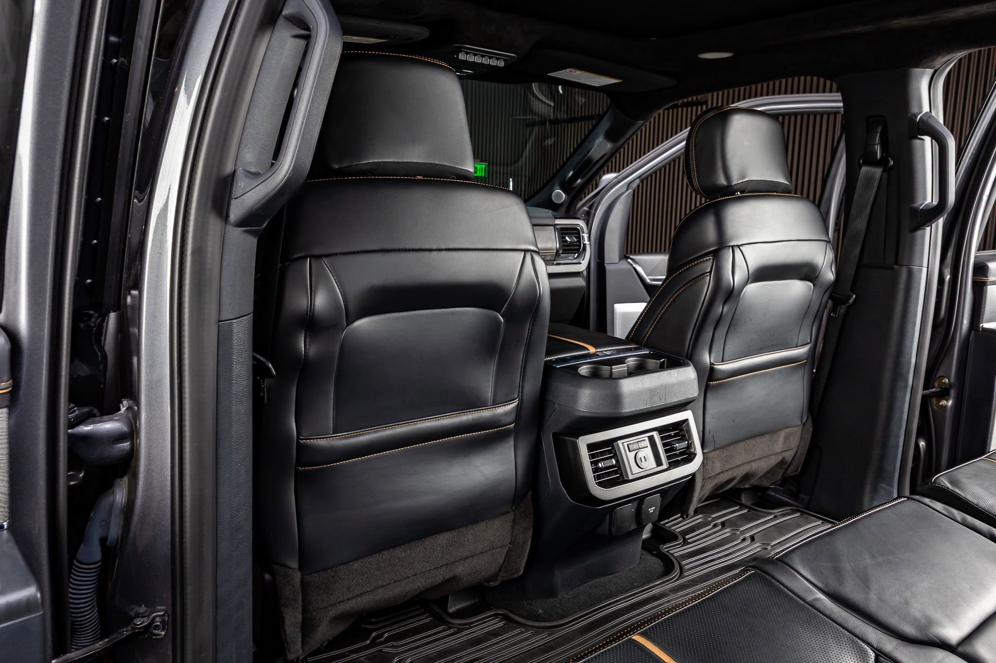 Used 2023 Ford F250 Platinum image 34