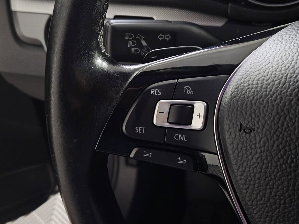 Used 2017 Volkswagen Passat 1.8T R-Line FWD image 20