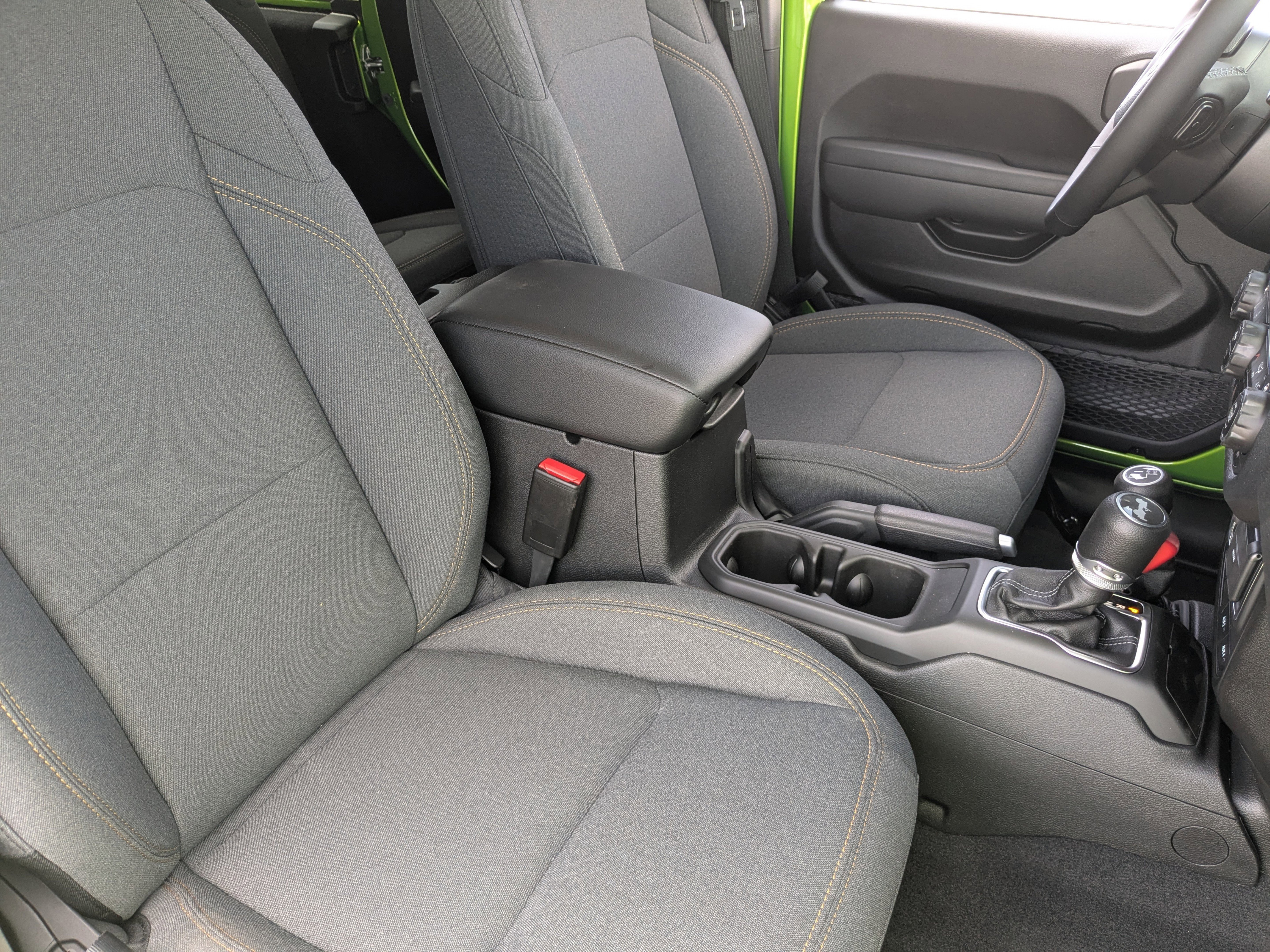 Used 2025 Jeep Wrangler Sport S image 10