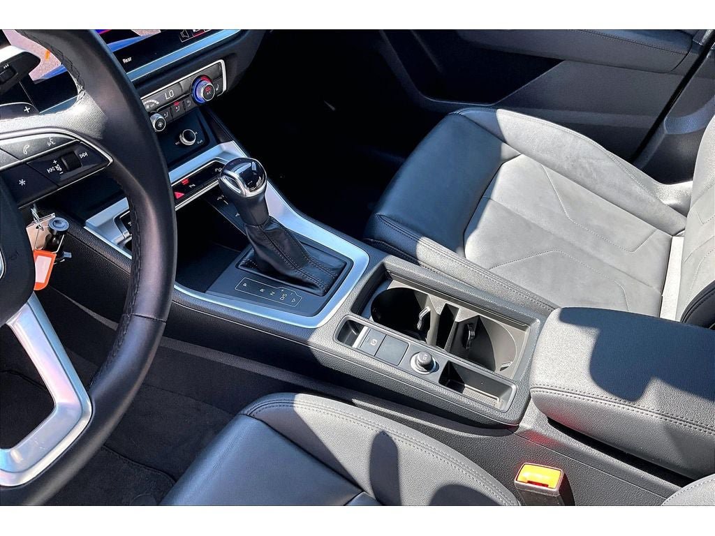 Used 2025 Audi Q3 2.0T Premium AWD/4WD image 15