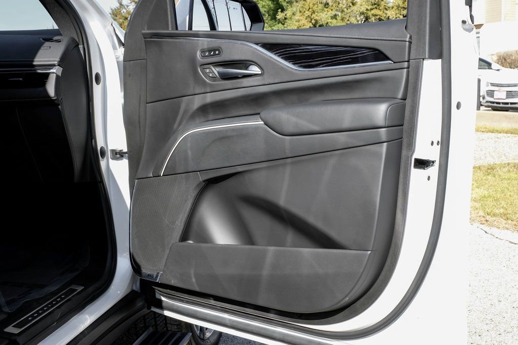 Used 2023 Cadillac Escalade Sport w/ Touring Package image 42