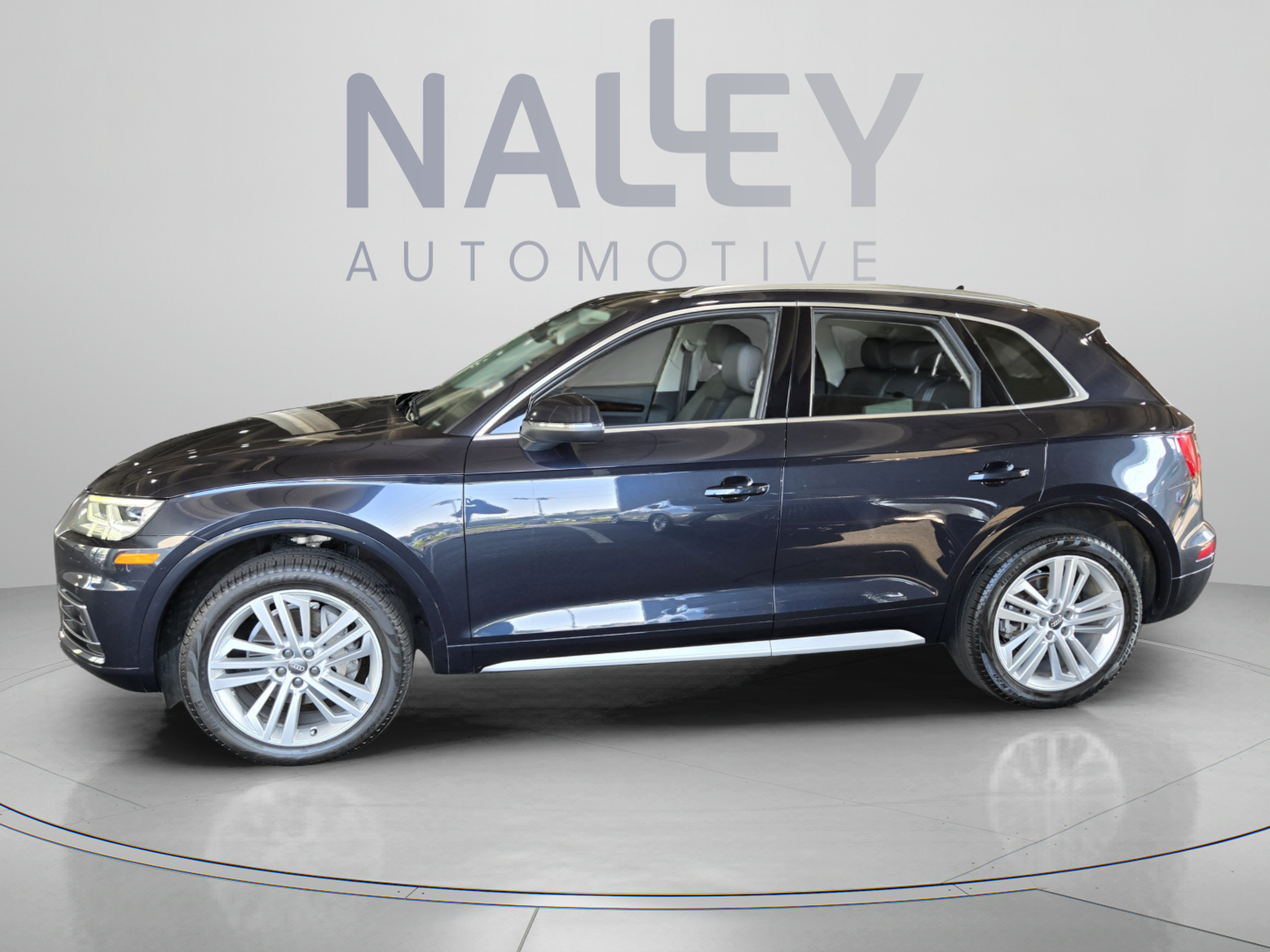 Used 2019 Audi Q5 2.0T Premium Plus w/ Premium Plus Package AWD/4WD image 2
