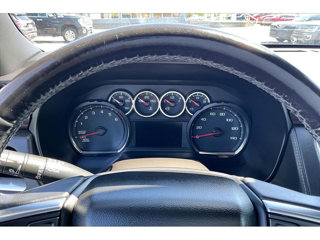 Used 2021 Chevrolet Tahoe Z71 w/ Z71 Signature Package AWD/4WD image 13