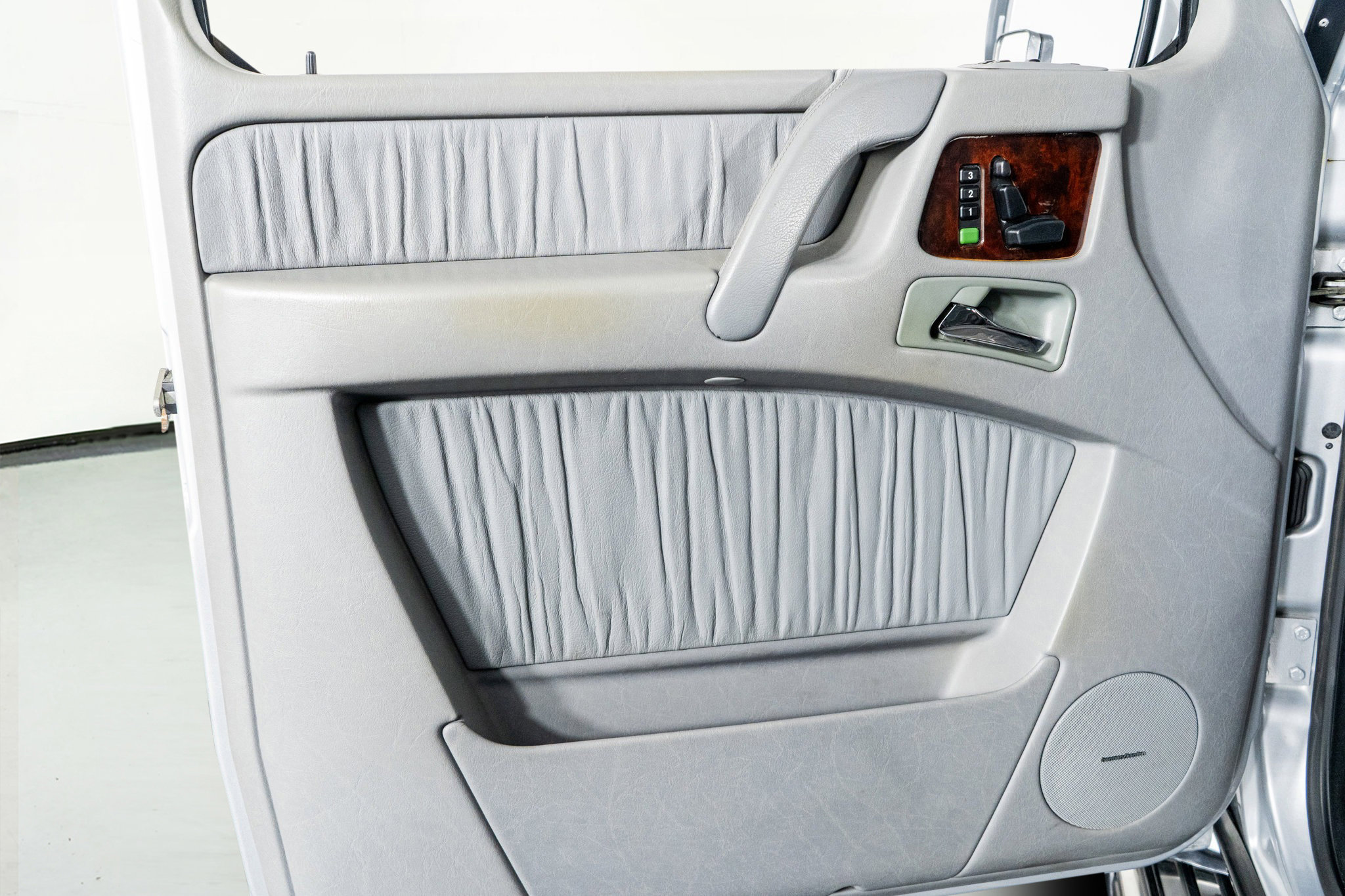 Used 2008 Mercedes-Benz G 500 image 37