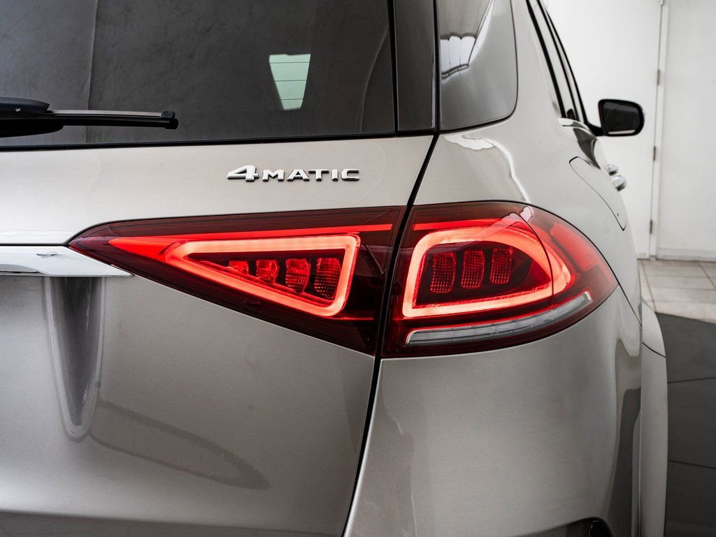 Used 2022 Mercedes-Benz GLE 350 4MATIC w/ AMG Line Exterior image 9