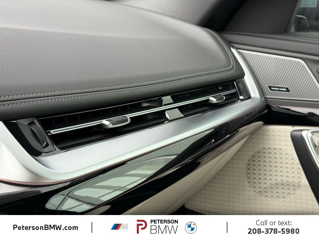 New 2026 BMW X1 xDrive28i w/ Technology Package image 25