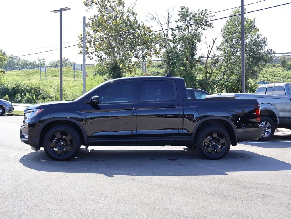 Certified 2025 Honda Ridgeline Black Edition image 4
