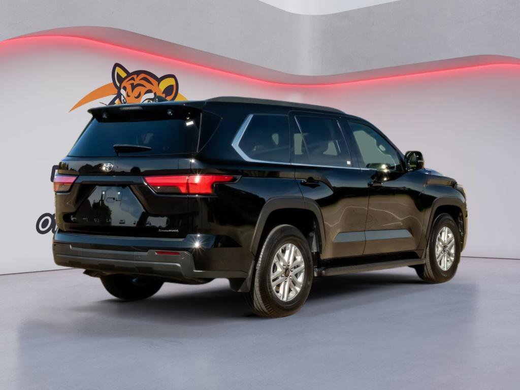 Used 2025 Toyota Sequoia SR5 AWD/4WD image 5