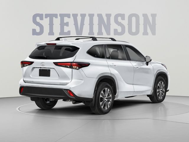 Used 2026 Toyota Highlander XLE AWD/4WD image 2