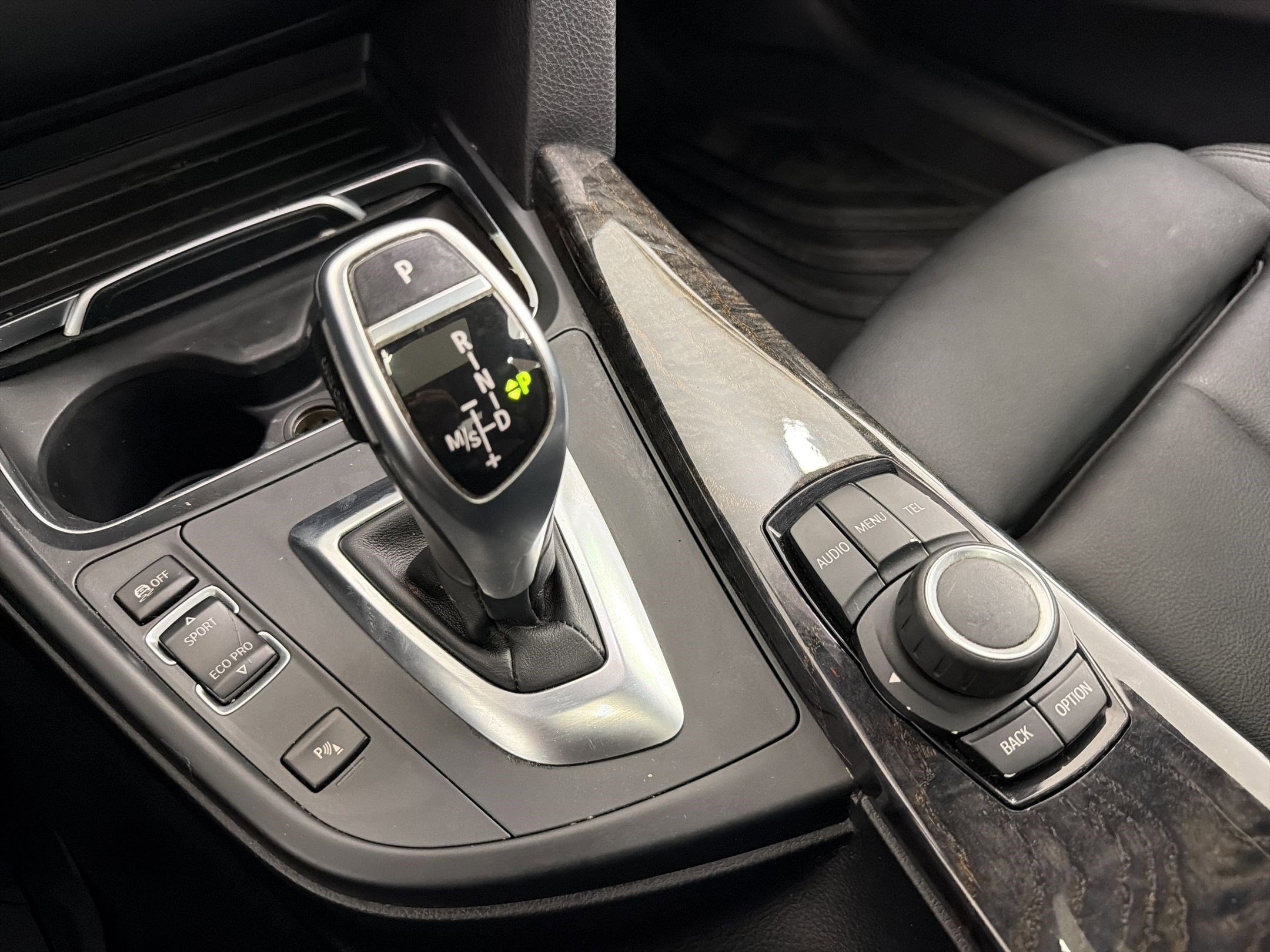 Used 2017 BMW 330i Sedan image 16